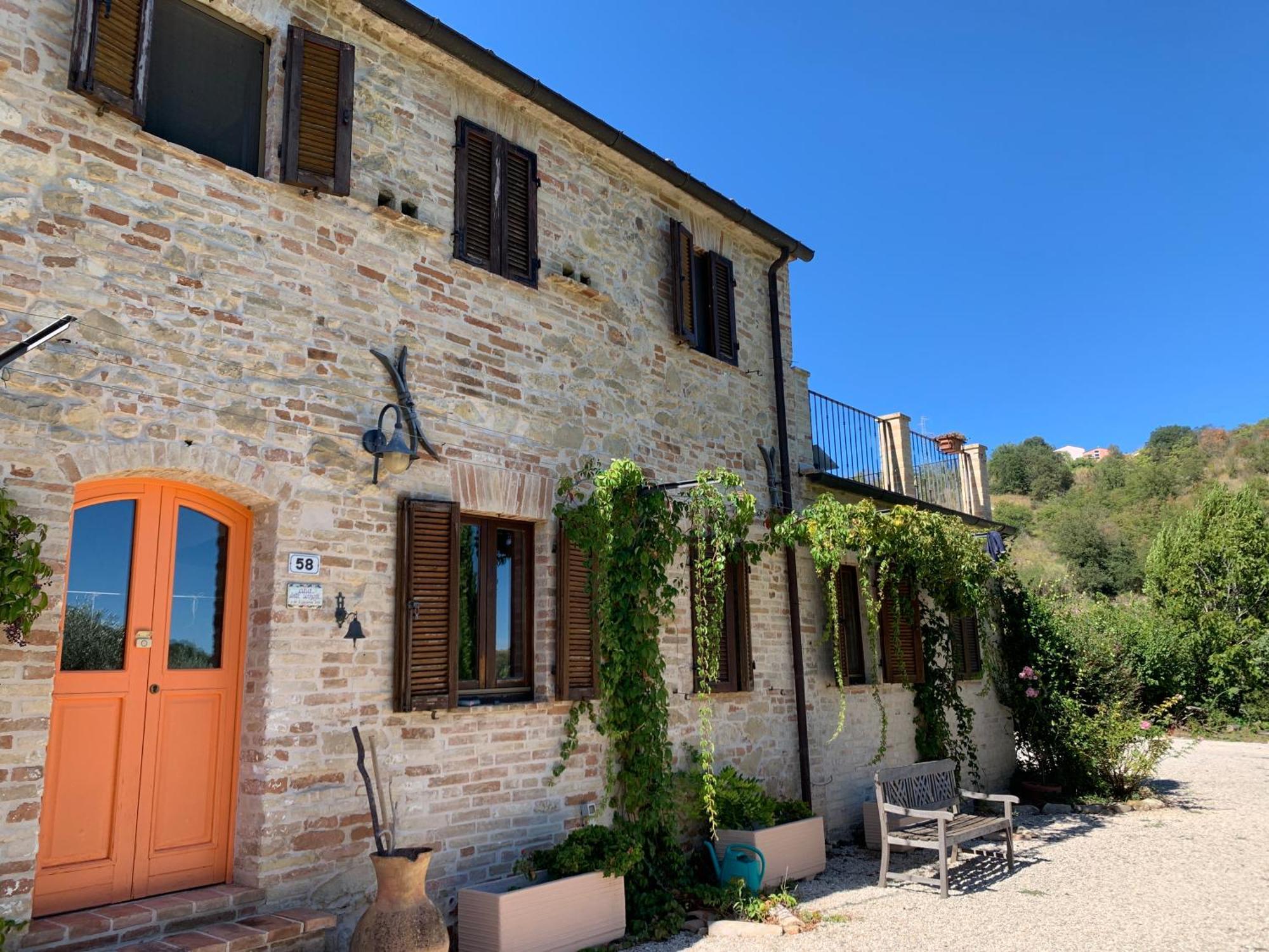Casa Delle Sorgenti Apartment Montefiore dell'Aso Luaran gambar